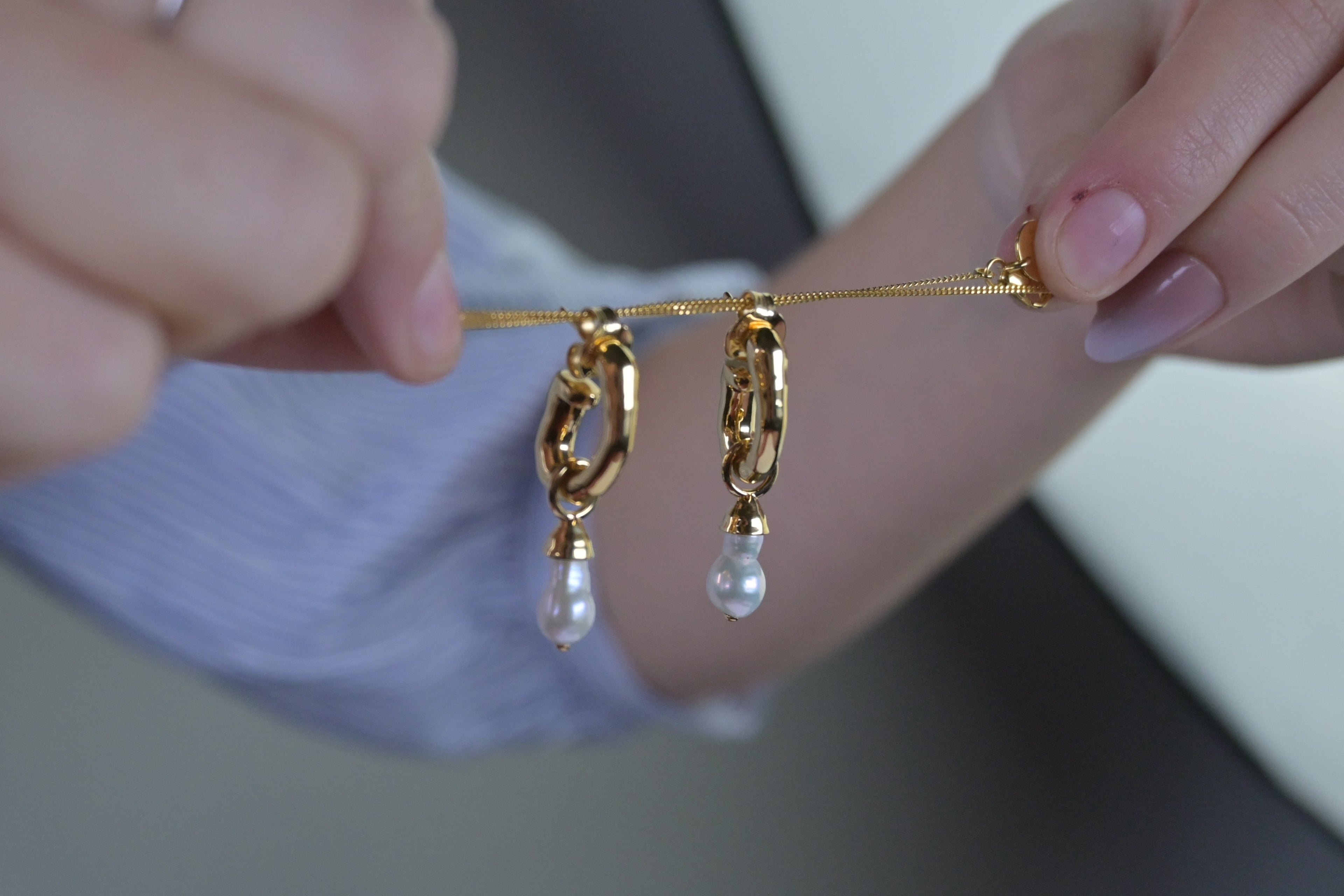 Mary Short Earrings Gold